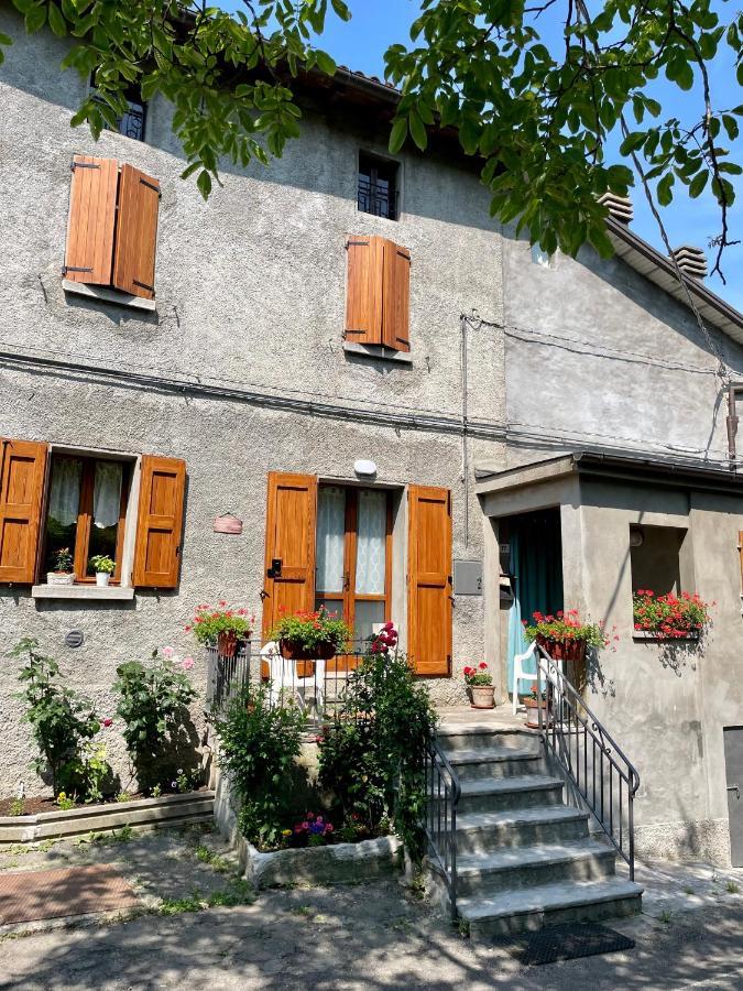 Casa Vacanze Ca' Di Lucchini San Benedetto Val di Sambro Eksteriør bilde